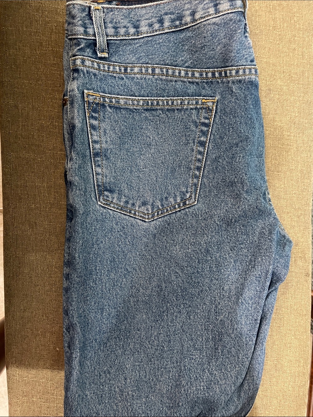 Levi's Men's Light Blue Relaxed Fit Jeans